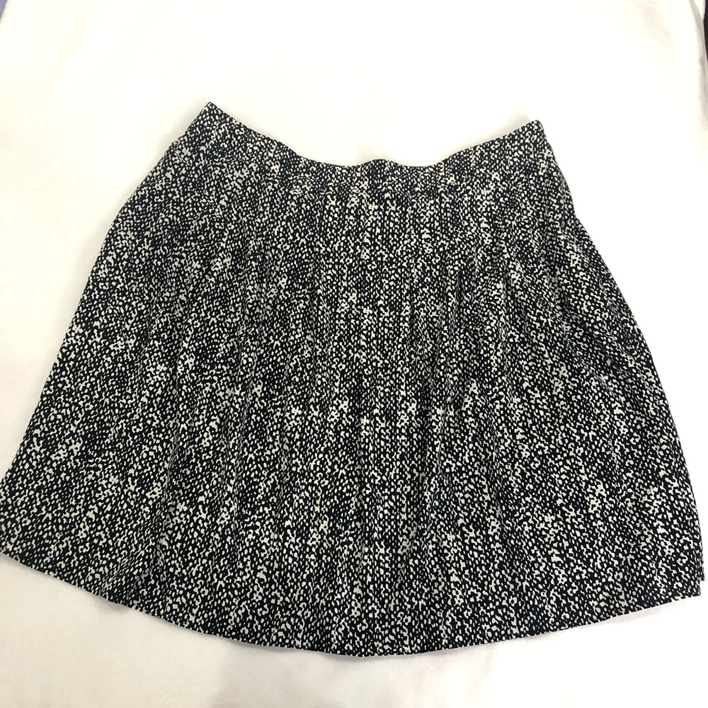 3/$25 Talbots Midi Black and White Skirt Sz 18/20